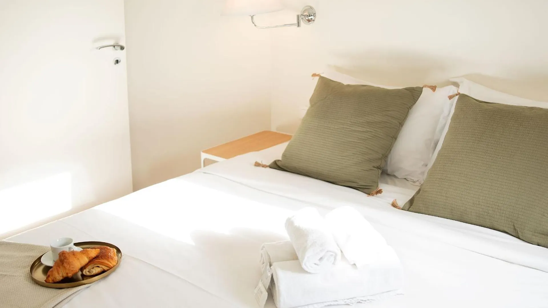 Eiffel 2Br Avenue Apartment Paris France