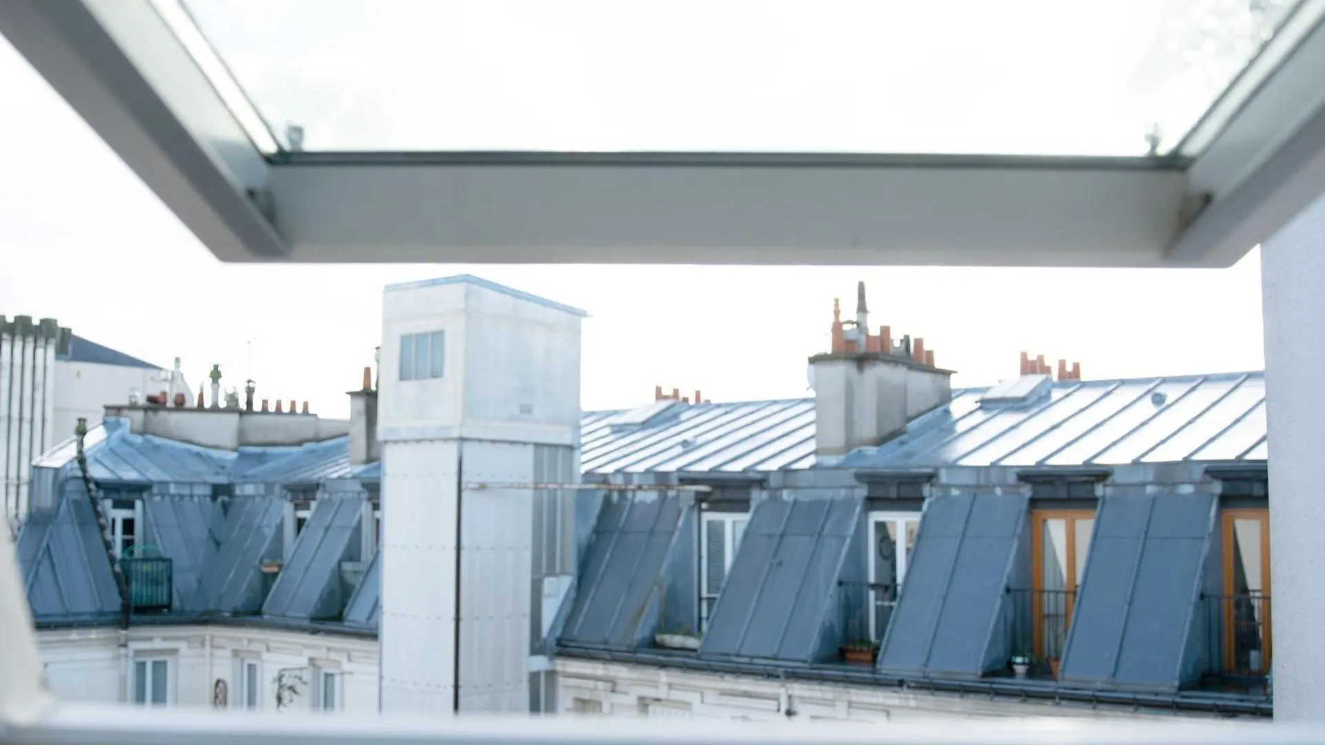 Eiffel 2Br Avenue Apartment Paris France
